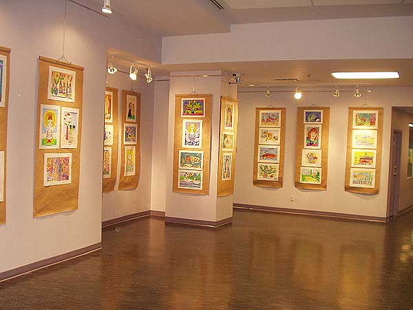 Art Studio PALETTE. Colours of PALETTE Show in CCM Center 